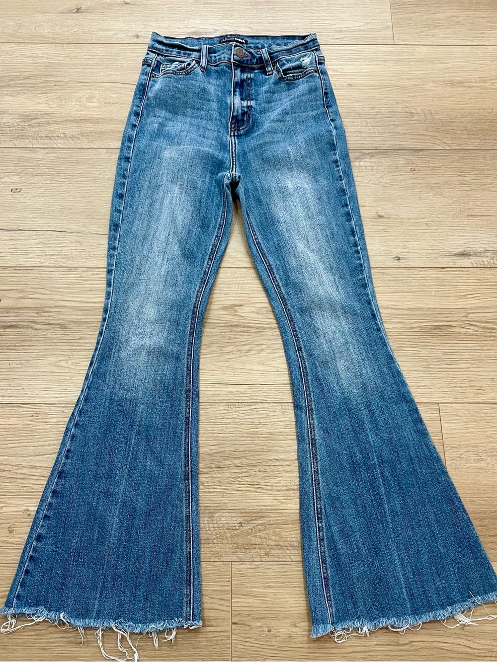 Fashion Nova Size 3 Fray Raw Hem Flare High-Rise Medium Wash Denim Jeans